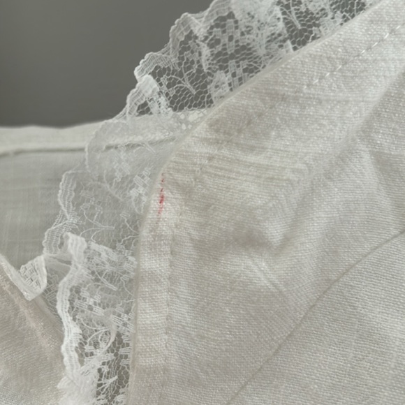 White Front tie Camisole Crop Top - Picture 5 of 11